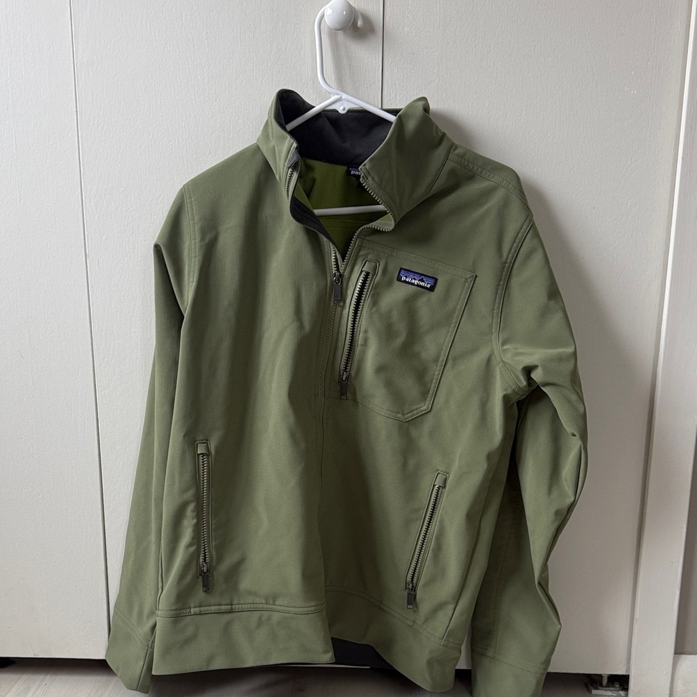 Patagonia Sage Green Performance Jacket - Picture 14 of 14
